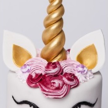 2 aukštų vienaragio tortas