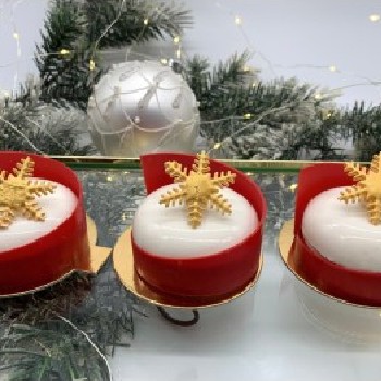 Passionflower cakes with...