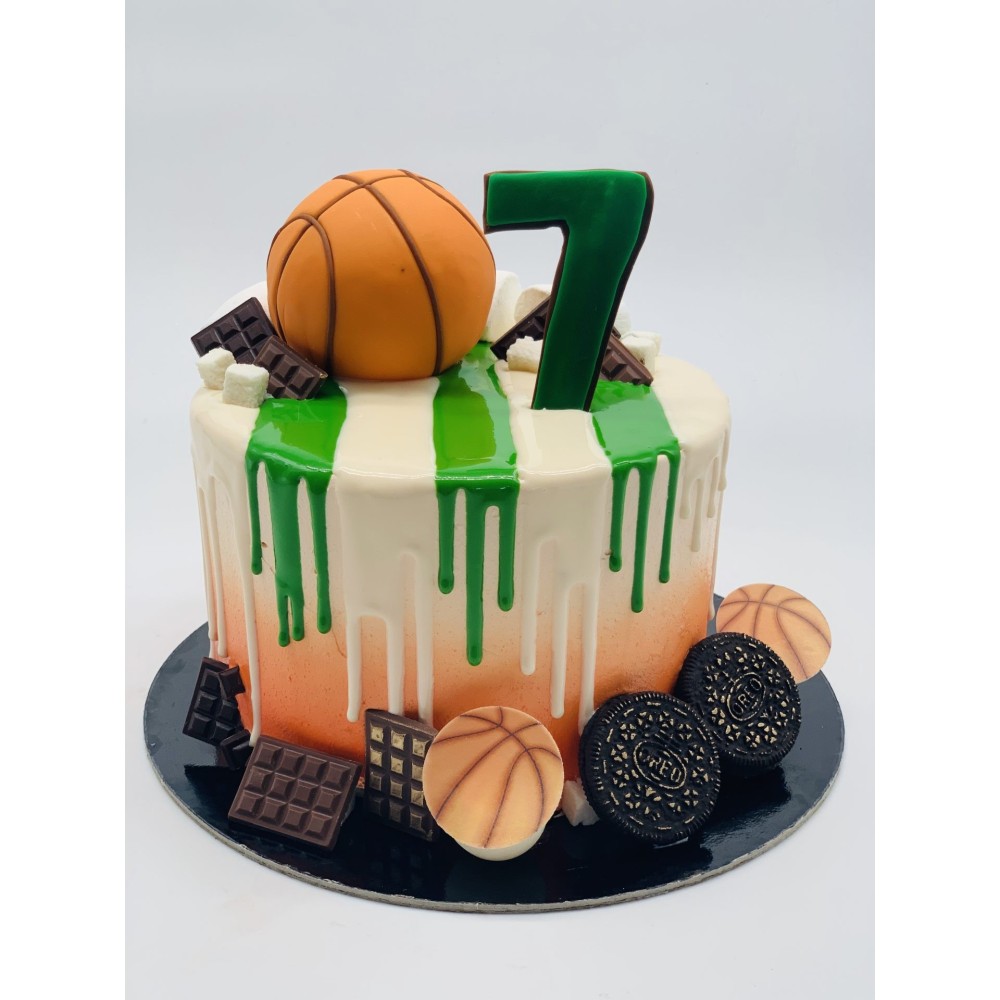 Vaikiškas tortas su krepšinio kamuoliu