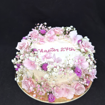 Tortas su rožinėmis gėlėmis