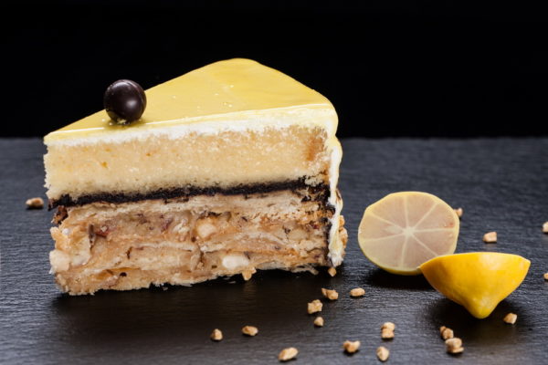 "Citrininis" - biskvitinis tortas su citrininiu kremu