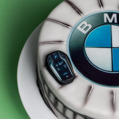 Vaikiškas tortas "BMW"