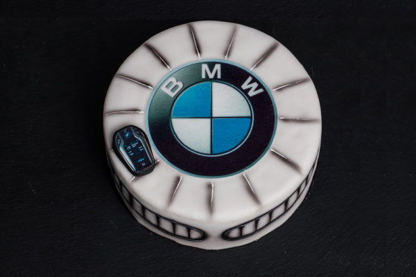 Vaikiškas tortas "BMW"