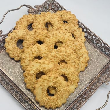 Sausainiai Trapūs žiedai su riešutais