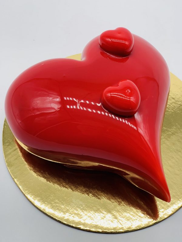 Širdelė - raudono glaisto tortas