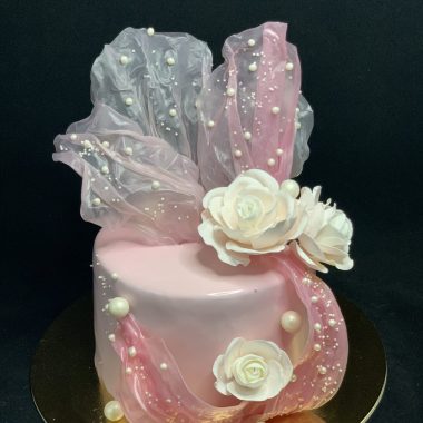 Jubiliejinis rožinis tortas su ryžiniu popieriumi