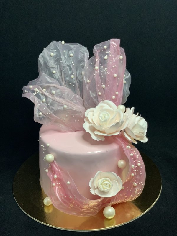 Jubiliejinis rožinis tortas su ryžiniu popieriumi