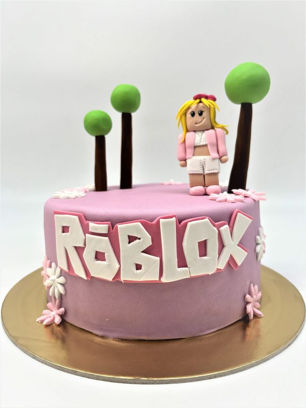 Vaikiškas tortas "Roblox mergaitė"