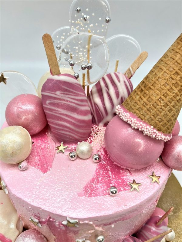 Rožinis tortas su ledais